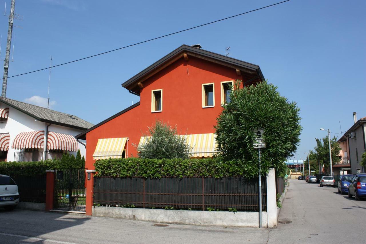 Bed and Breakfast Tagliamento 28 à Mestre Extérieur photo